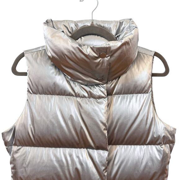 Athleta Silver Downtown Metallic Down Puffer Vest Silver Size M - Picture 4 of 13